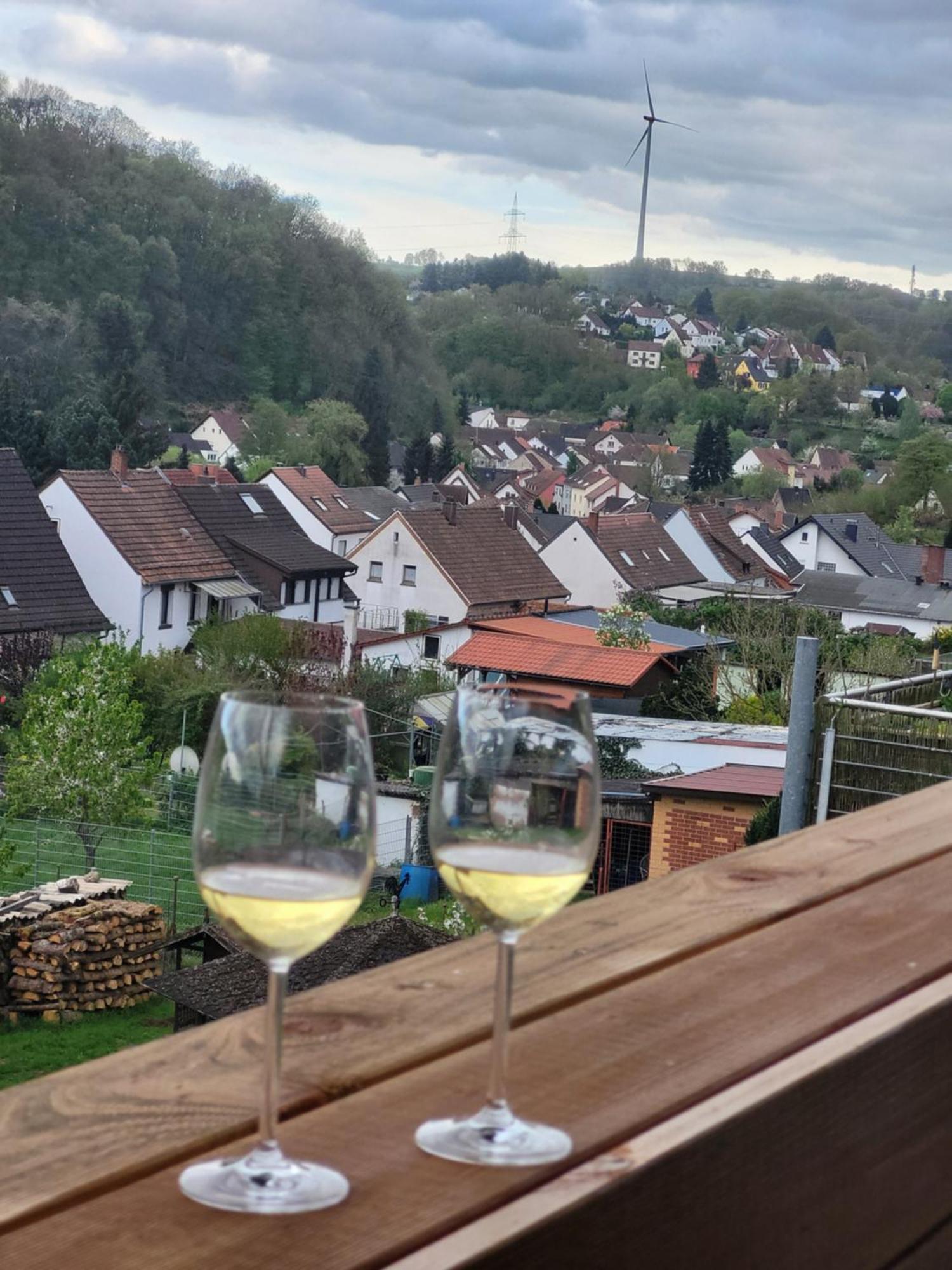Ferienwohnung Weitblick Uninah 홈부르크 외부 사진